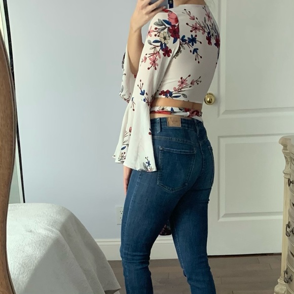 Floral Bell Cap Wrap Around Top - Picture 7 of 12